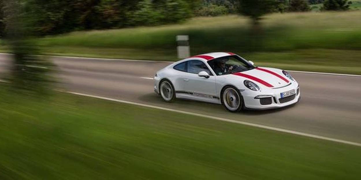 Comment assurer à prix bas votre PORSCHE 911 R à Grenoble ?